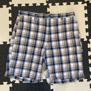 Used Men’s size 36 Chaps Flat front shorts #Chaps
